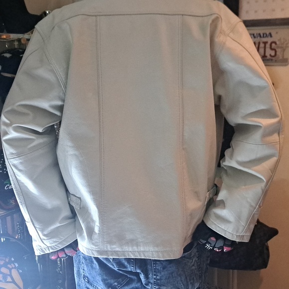 Pure Leather Size XL Men's cream Color jacket NBW Mint condition fall or winter - Picture 10 of 10